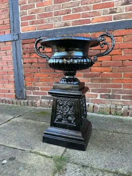 Vase de jardin sur piédestal noir – 86 cm – entièrement en fonte