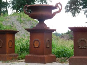 Gartenvase aus Gusseisen - auf Sockel - 112 cm - rustikal