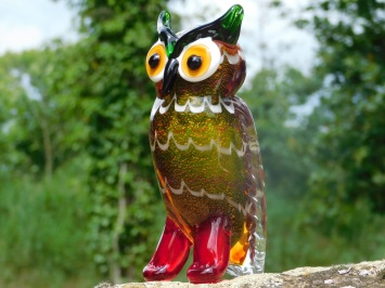 Hibou en verre soufflé – œuvre d'art en verre faite à la main – coloré
