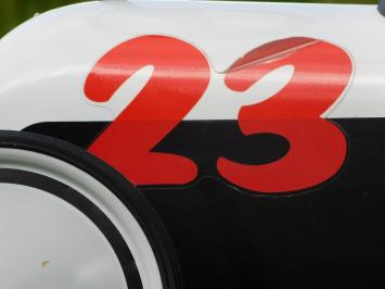 Oldtimer – Schwarz-Weiß Nr. 23 – 74 x 40 cm – Metall