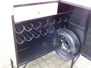 Vintage foodtruck bar van metaal en hout – exclusieve decoratie