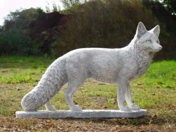 Fuchs-Gartenfigur – Tierfigur aus Stein – 70 cm breit