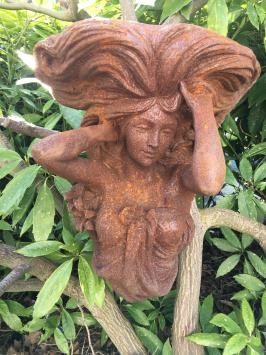 Wanddekoration aus Gusseisen - Frau - rustikal - schwer