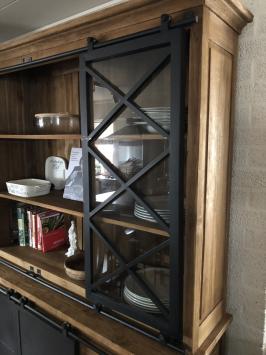 Prachtige industriële wandkast, koloniaal hout met metalen afwerking. TOPSTUK!! LAATSTE!!