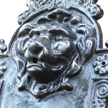 Wandbrunnen Löwe – Schwarz – 75 cm – Gusseisen