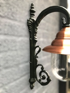 Nostalgische wandlamp 'Vera' - groen - koperen kap - arm