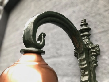 Nostalgische wandlamp 'Vera' - groen - koperen kap - arm