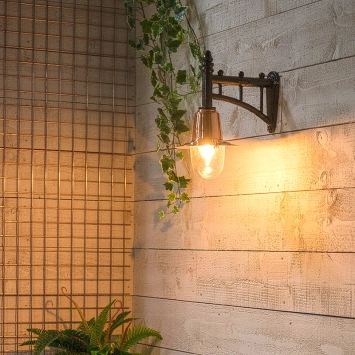 Wandlamp 'Master' - zwart - gietijzer en koper - spoorweg