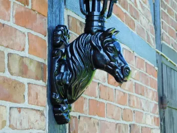Wandleuchte mit Pferdekopf - Aluminium - schwarz/grün - Außen