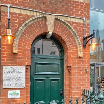 Wandlamp 'Copper' - gietijzer en koper - antieke stationslamp