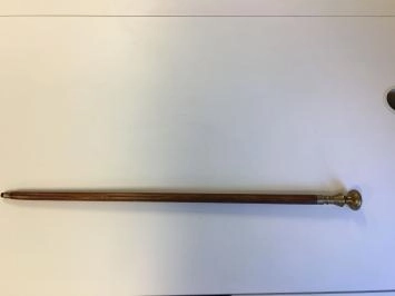 Edele wandelstok met prachtige messing knop