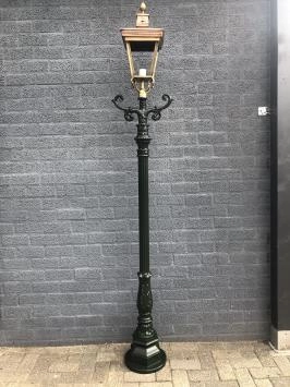 Lampe d'extérieur - lampadaire classique - abat-jour carré - 240 cm