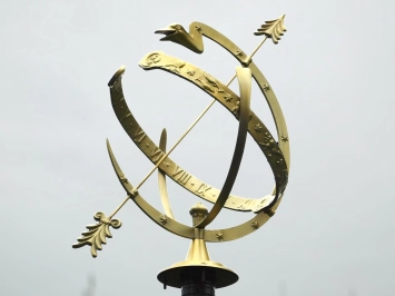 Cadran solaire classique - 95 cm - laiton - pied en aluminium