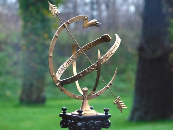 Cadran solaire – laiton – base en aluminium – 96,5 cm