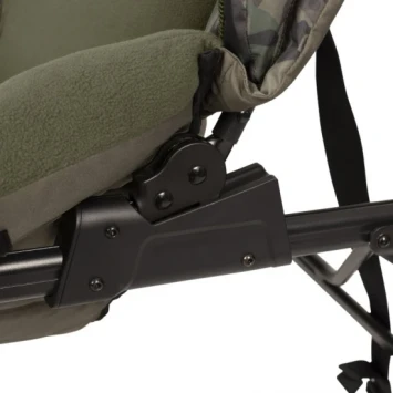 Trakker Leverlite Camo Colossus Recliner Chair