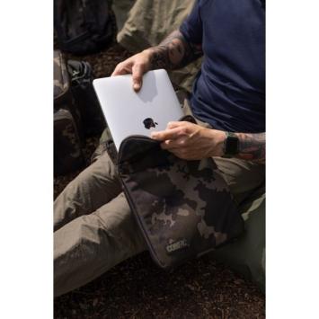 Korda Compac Tablet Bag Medium Dark Kamo