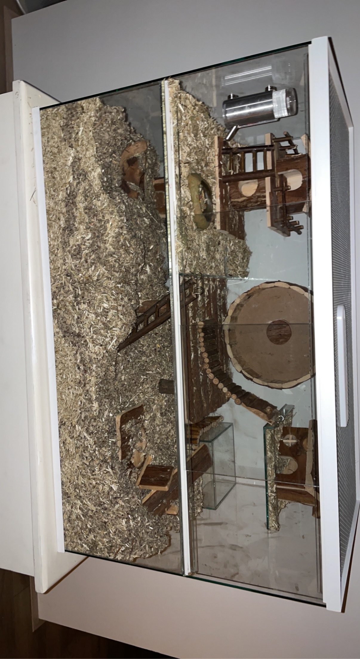 Knaagdieren terrarium van glas met schuifruiten en plateaus