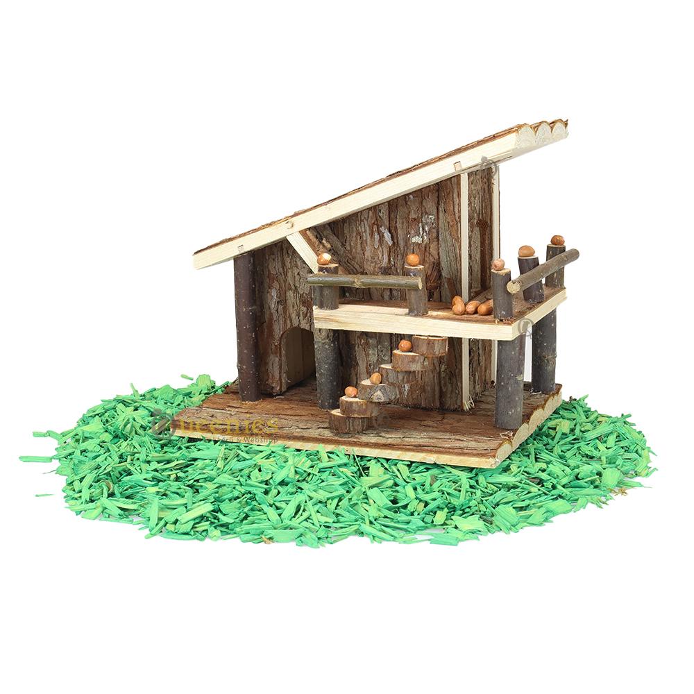 Hamsterhuisje met Color wood omringt