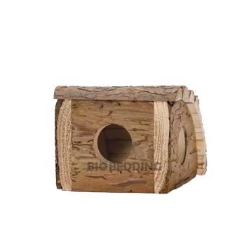 Huisje Vince met ronde ingang en natuurlijk houten ontwerp