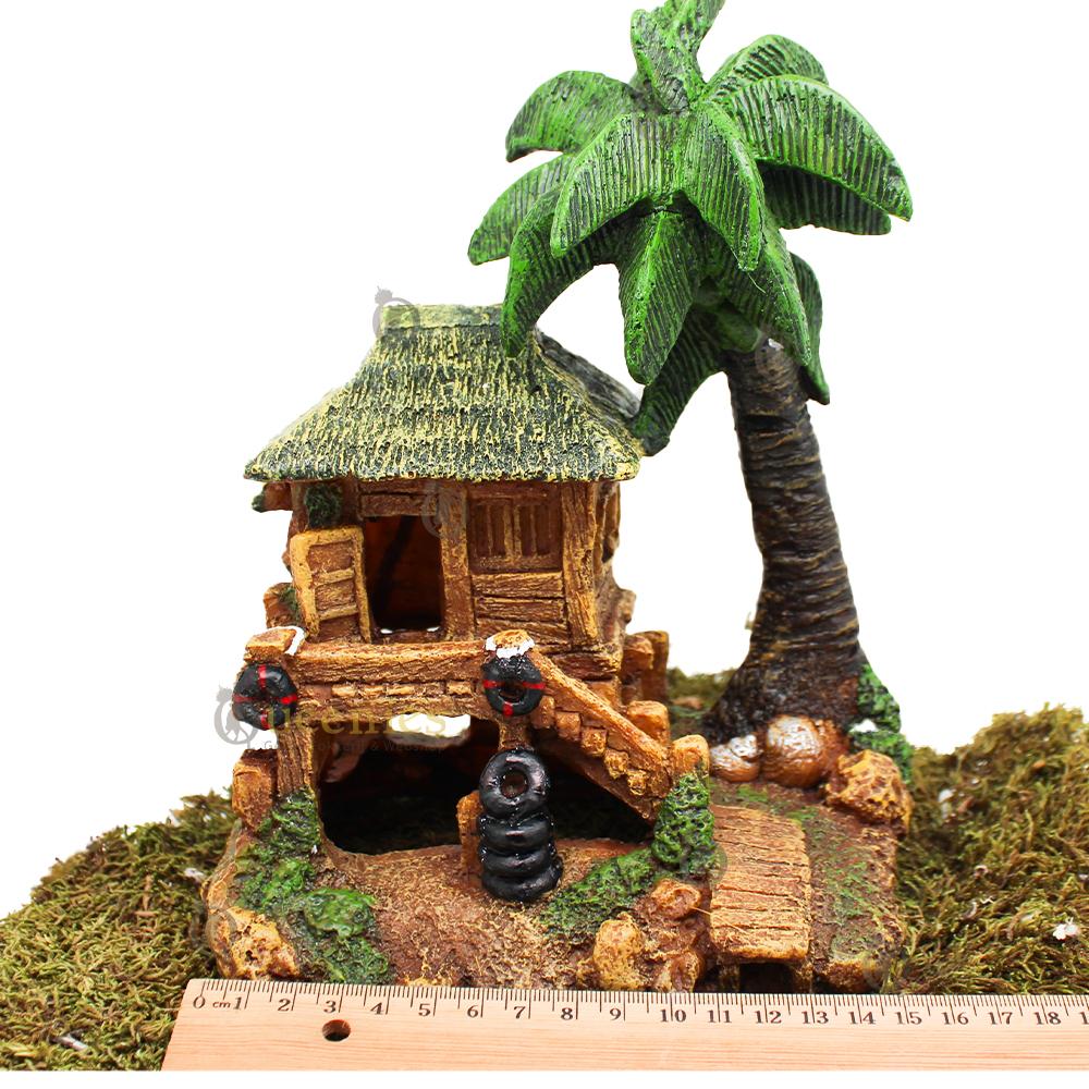 Knaagdierhuisje met Strandhut en palmboom