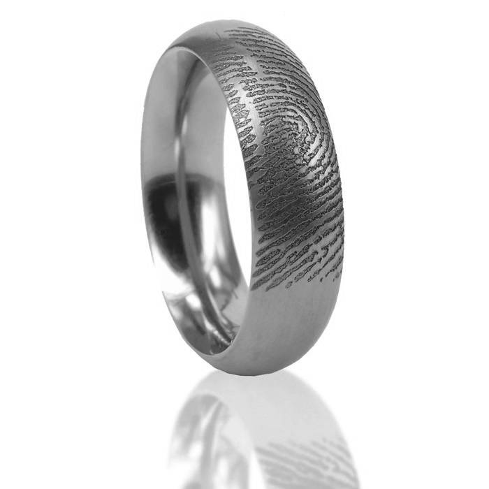 Bolle zilveren ring met vingerafdruk