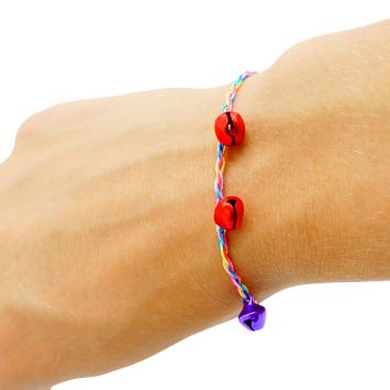 Armband aus knallbunte Schnüre und Glöckchen zu 100 Stück