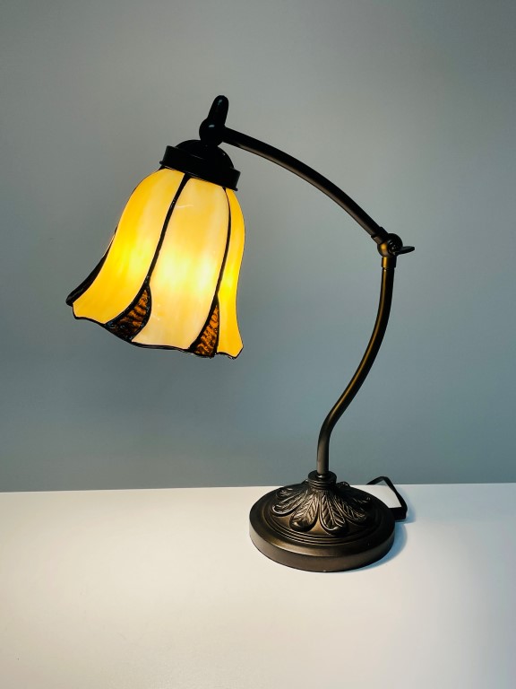 Tiffany bureaulamp Corolla