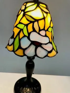 Tiffany tafellamp Delia tiffanylamp