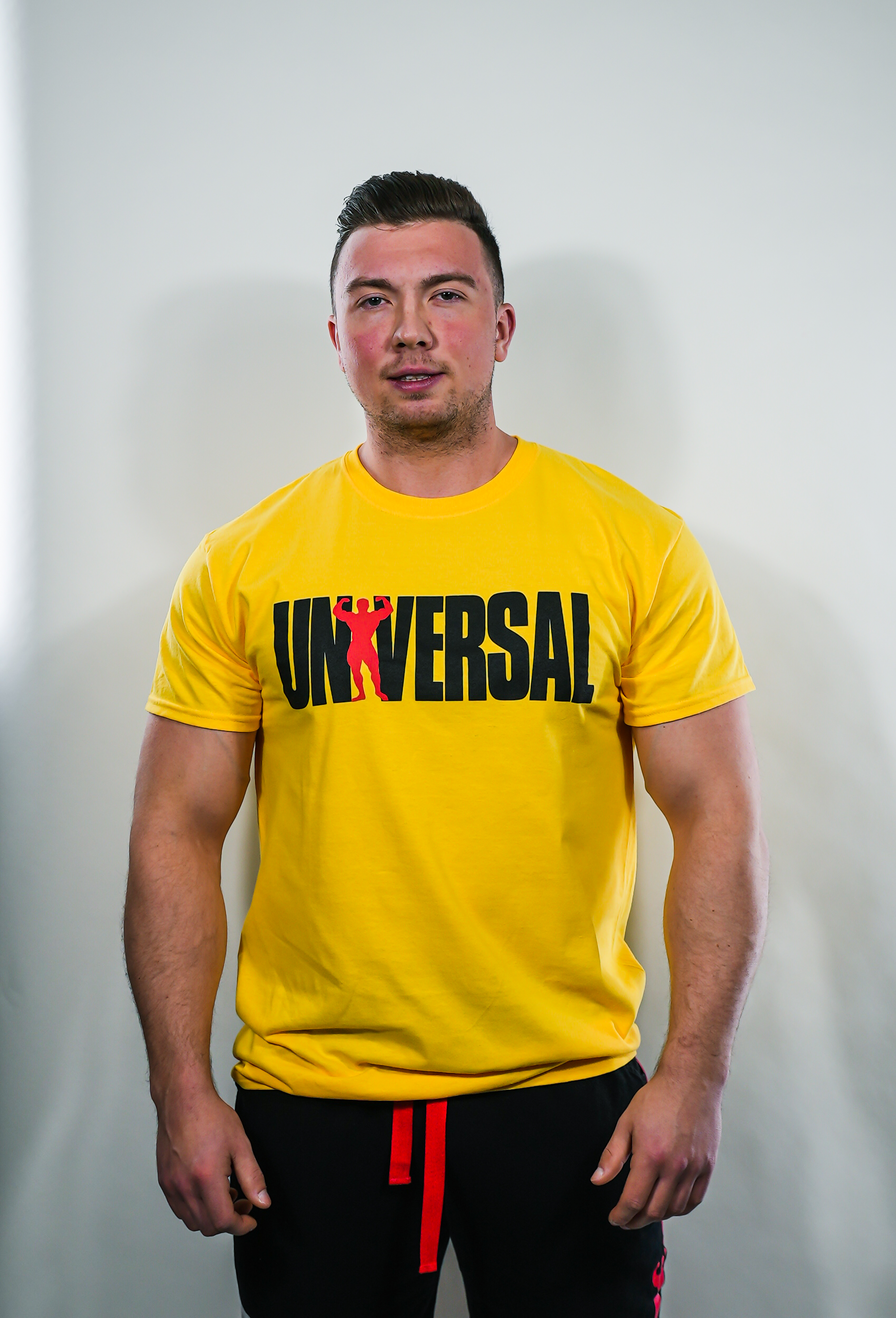 T-shirt Universal '77 - Yellow