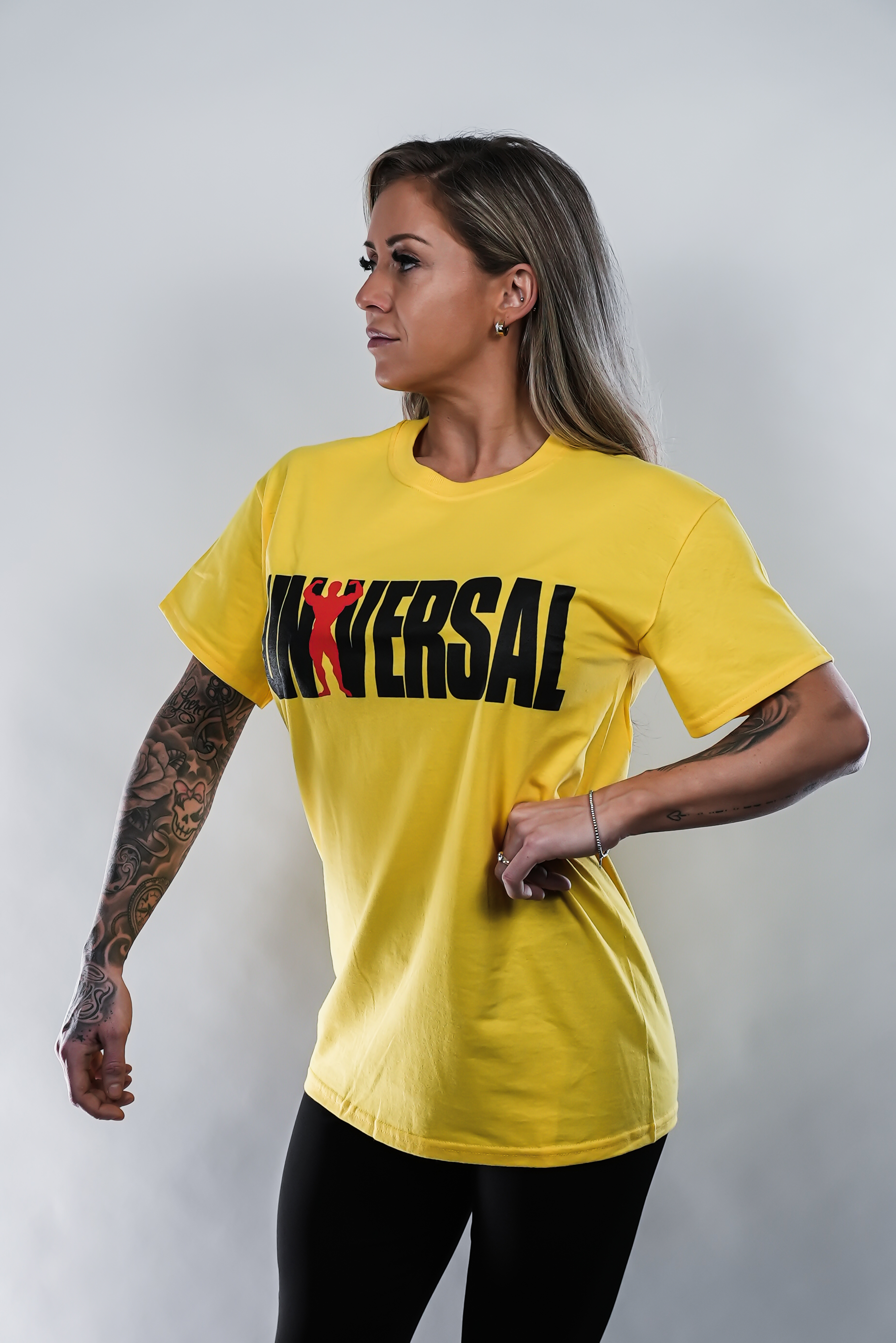 T-shirt Universal '77 - Yellow