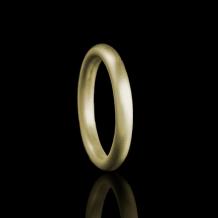 ring met gesloten askamer in 14k geelgoud