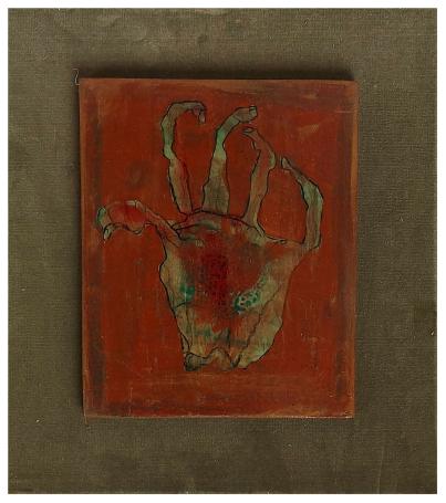 Hugo Heyens met een kunstwerkje in kader
