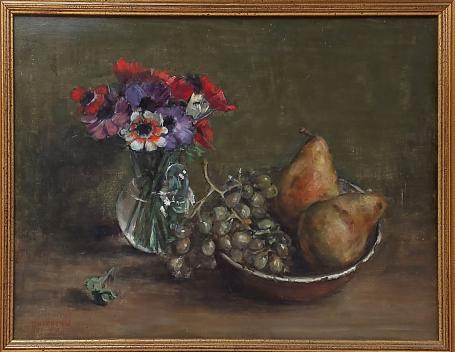 Victor Dolphyn met een schilderij, een stilleven