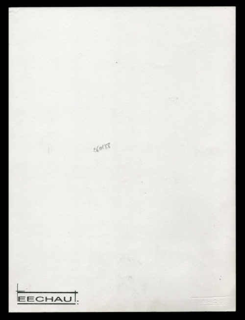 Eugène Eechaut met een kunstwerkje uit 1988