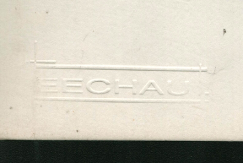 Eugène Eechaut met een tekening uit 1988