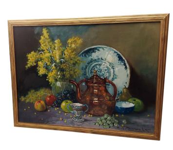 Stilleven;  Mimosa, koperen kan, fruit en porselein