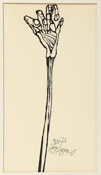 Hugo Heyens met een kunstwerk uit 1974