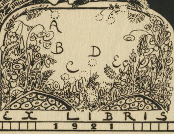 Twee dames kijkend naar de letters ABCDE 1921