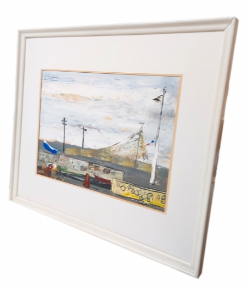 Boot en vissersnetten achter de keermuur