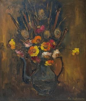 De Belgische kunstenares Lea Vanderstraeten schilderij met bloemen in een koffiepot