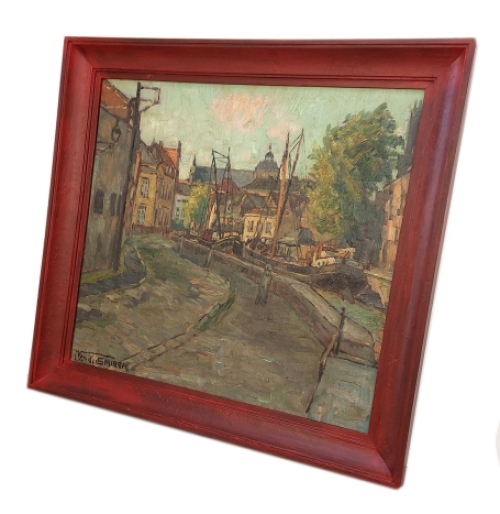 Straatgezicht langs kanaaltje met binnenschepen