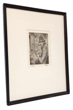 Iemand die frieten aan het eten is