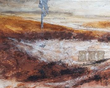 Mia Moreaux met een groot kunstwerk