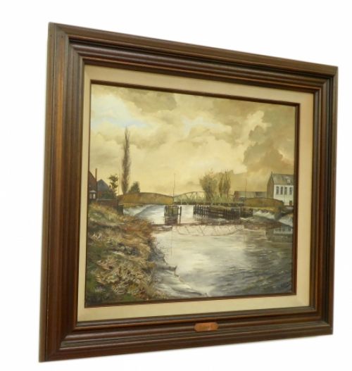 Rivier met stalen brug (Mira- Brug)