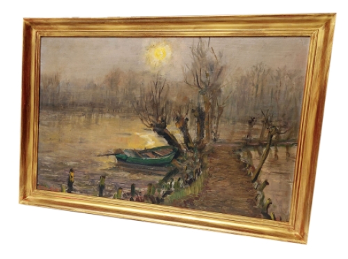 Sloep in het water bij zonsondergang