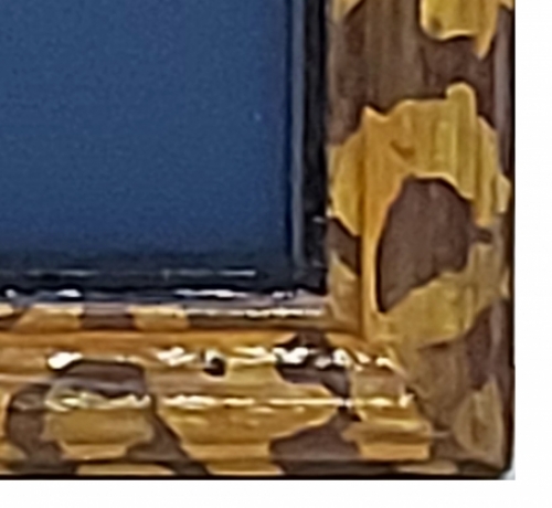 Belgische militair met neergeslagen ogen