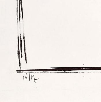 Theo Humblet met een groot grafisch werk in een kader