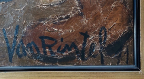 Théo Van Rintel met een groot schilderij op canvas