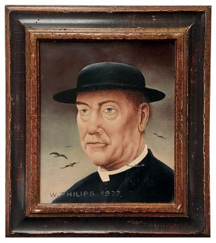 Portret van een priester met zwarte hoed, geschilderd door Walter Philips in 1977, lakverf op paneel, met originele lijst.
