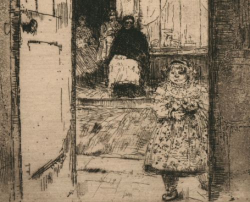 Kindje dat aan de inkom van een deur staat